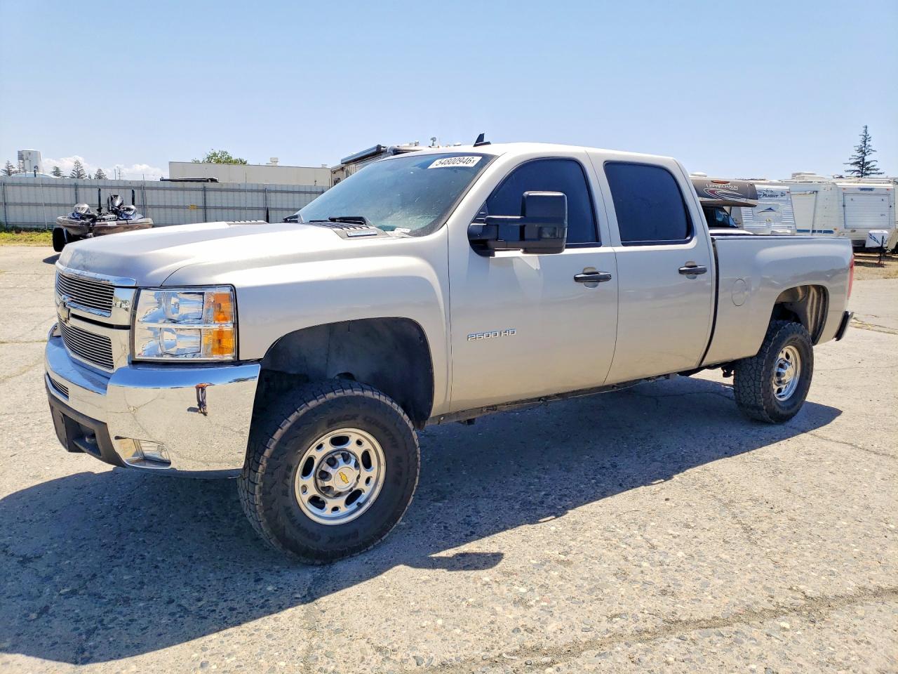Salvage Chevrolet Silverado Image