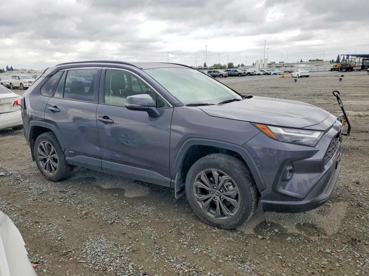 Toyota RAV4 Xle Premium