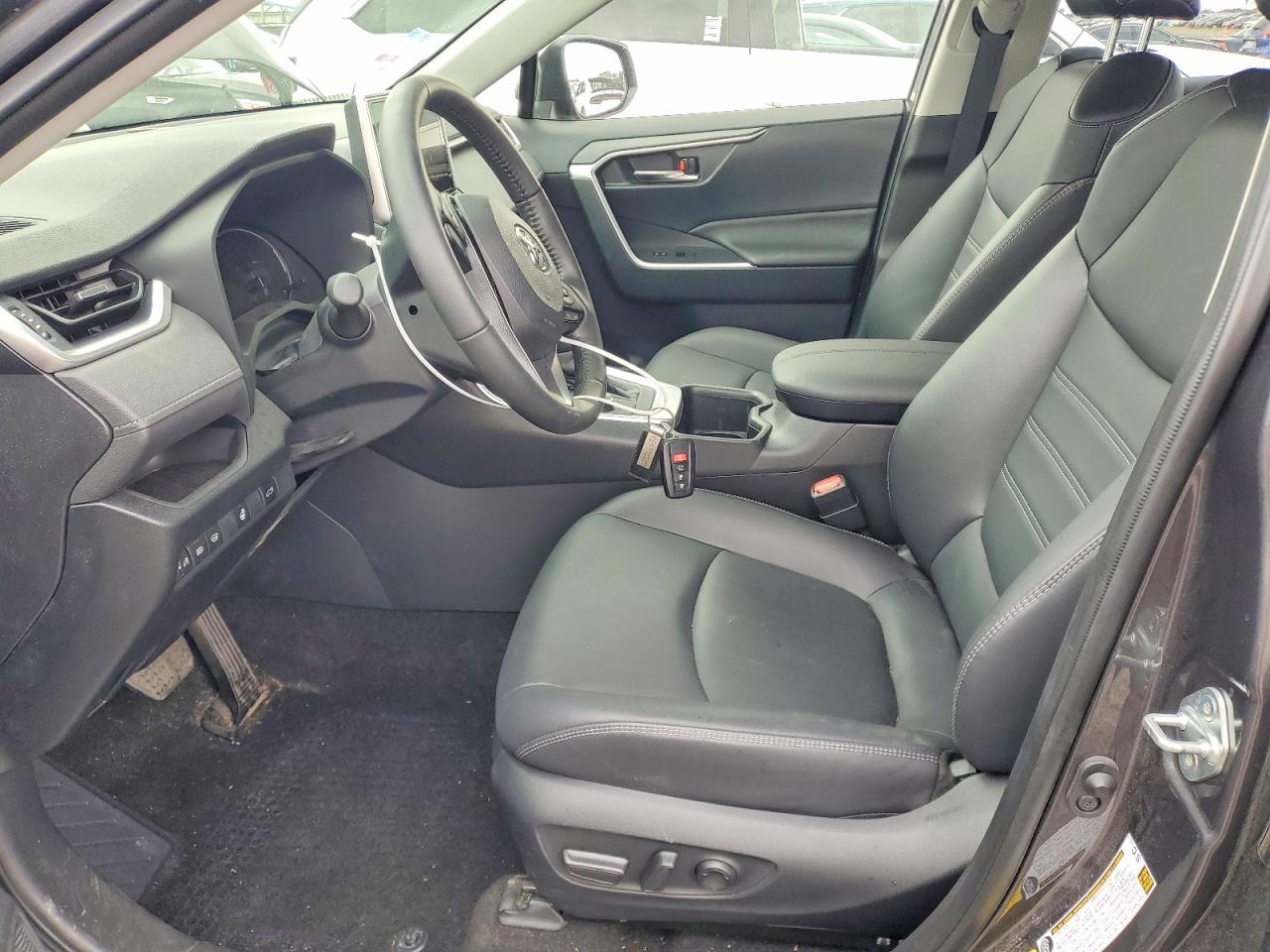 Toyota RAV4 Xle Premium