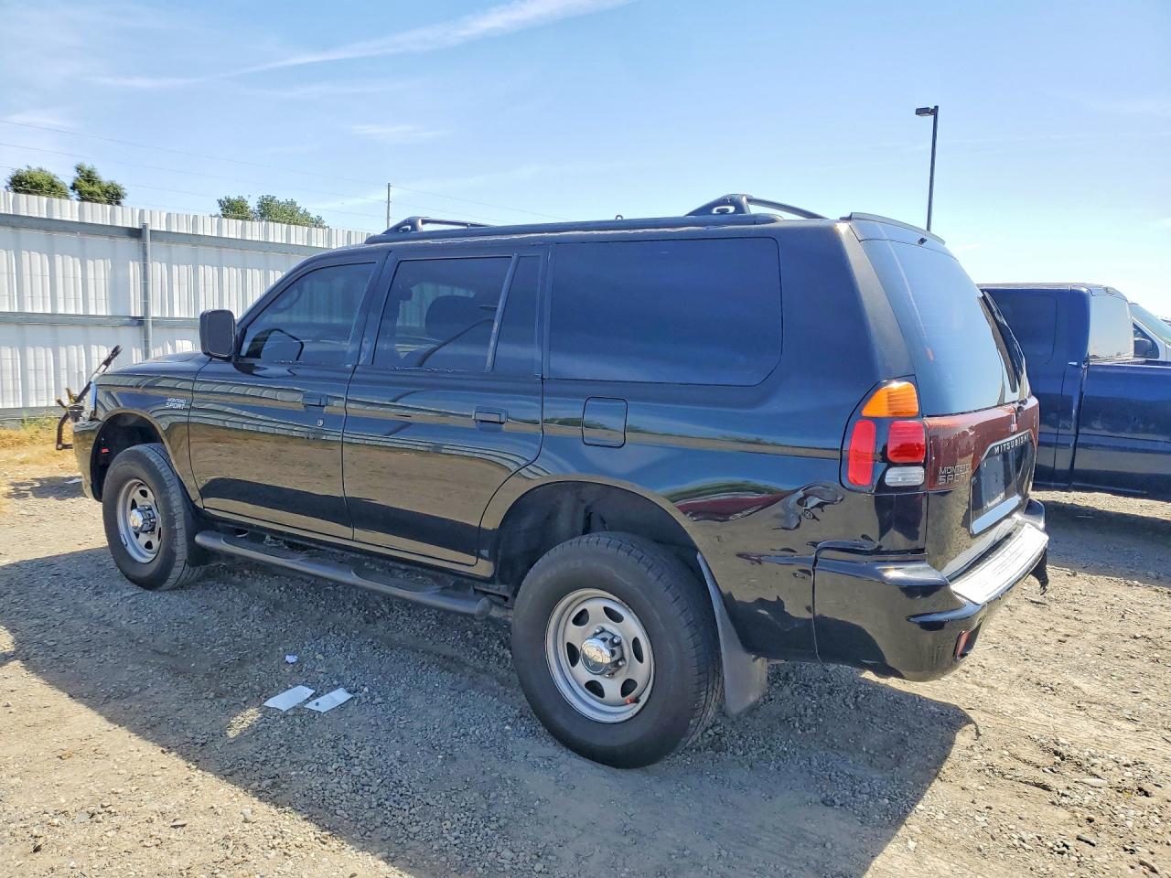 Mitsubishi Montero Sport Es