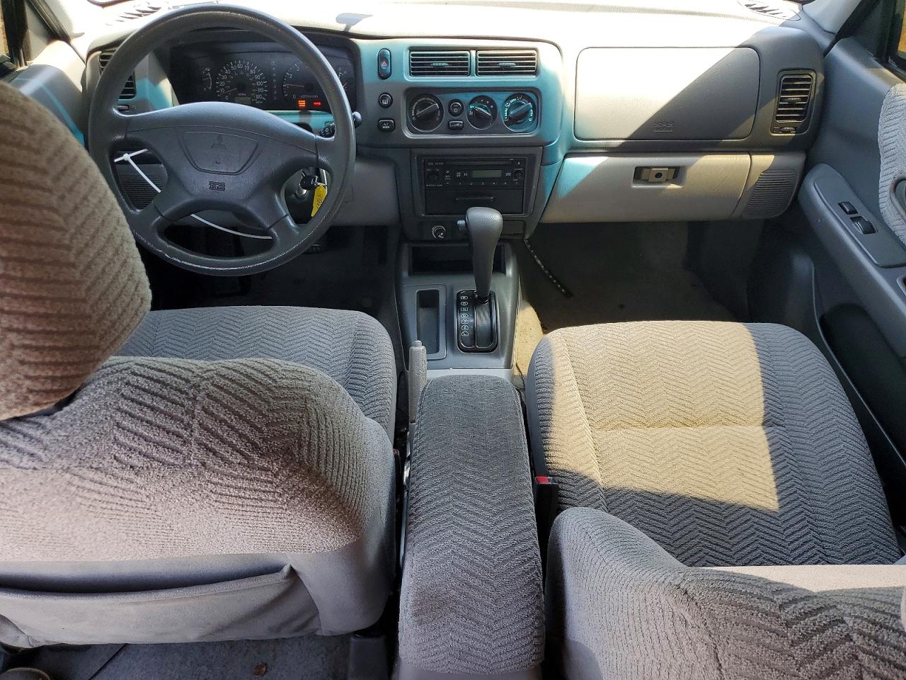 Mitsubishi Montero Sport Es