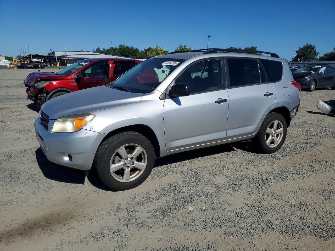 Salvage Toyota RAV4 Image