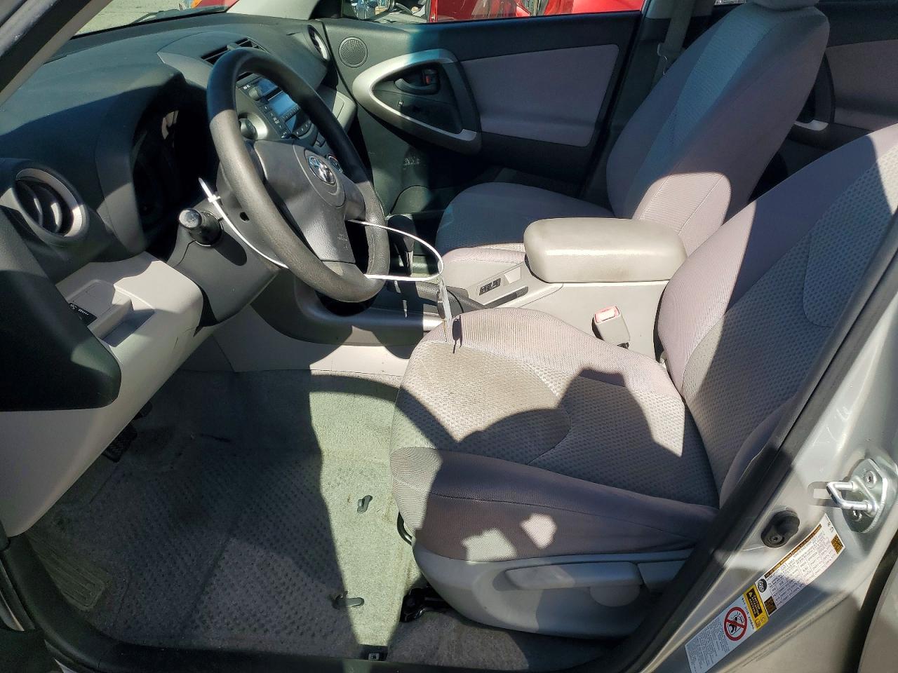 Toyota RAV4 Base