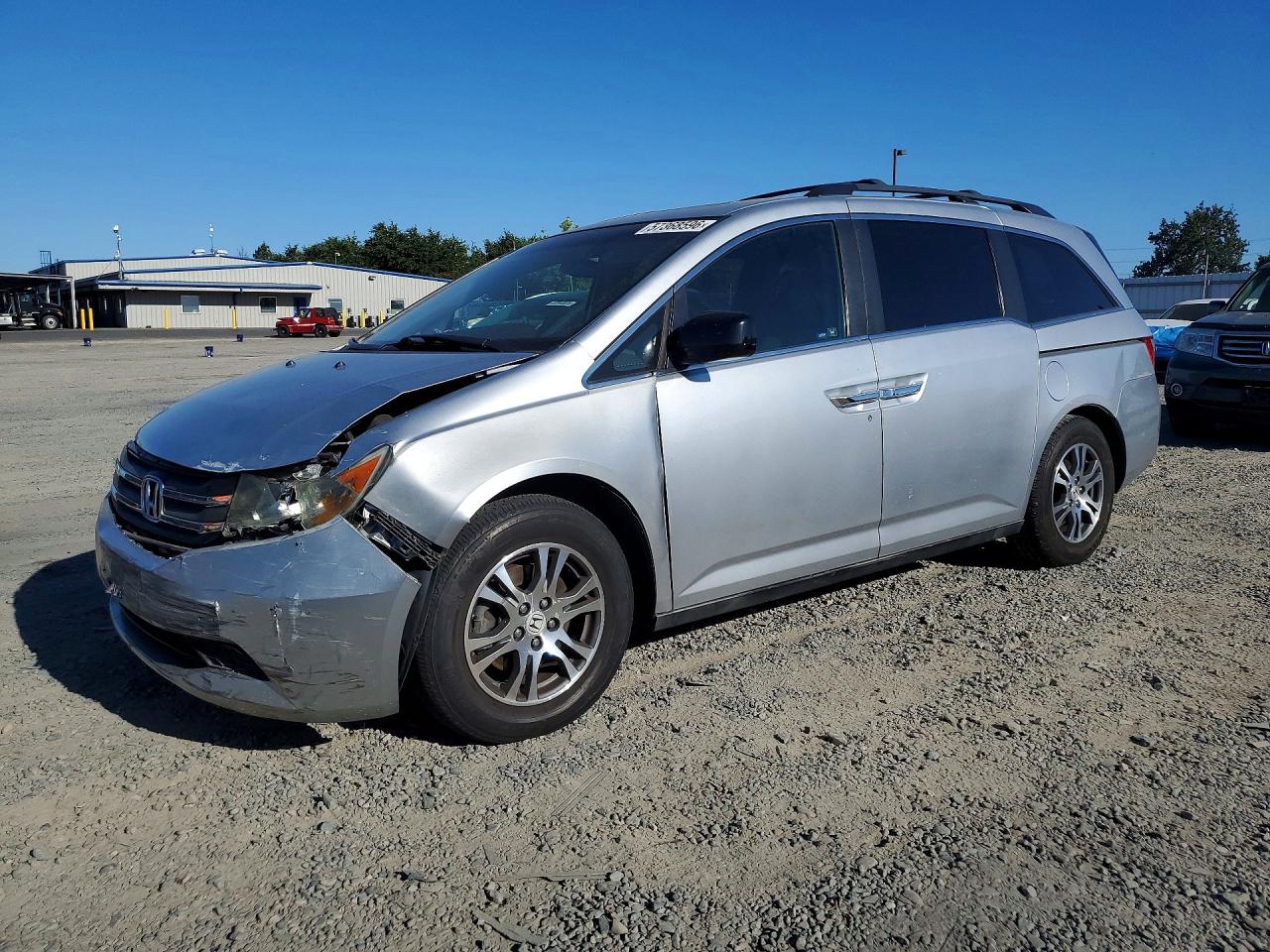 Salvage Honda Odyssey Image