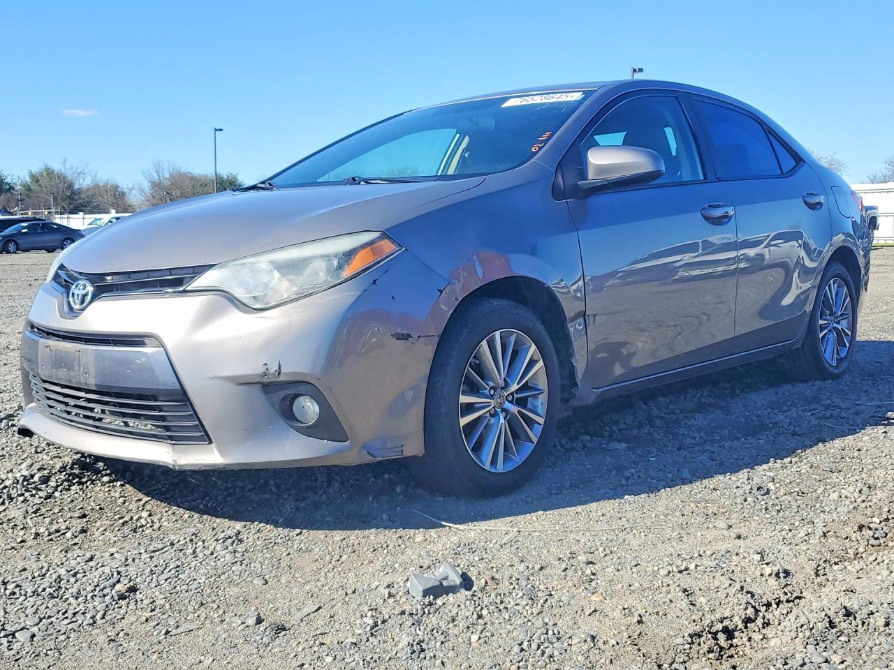 Salvage Toyota Corolla Image