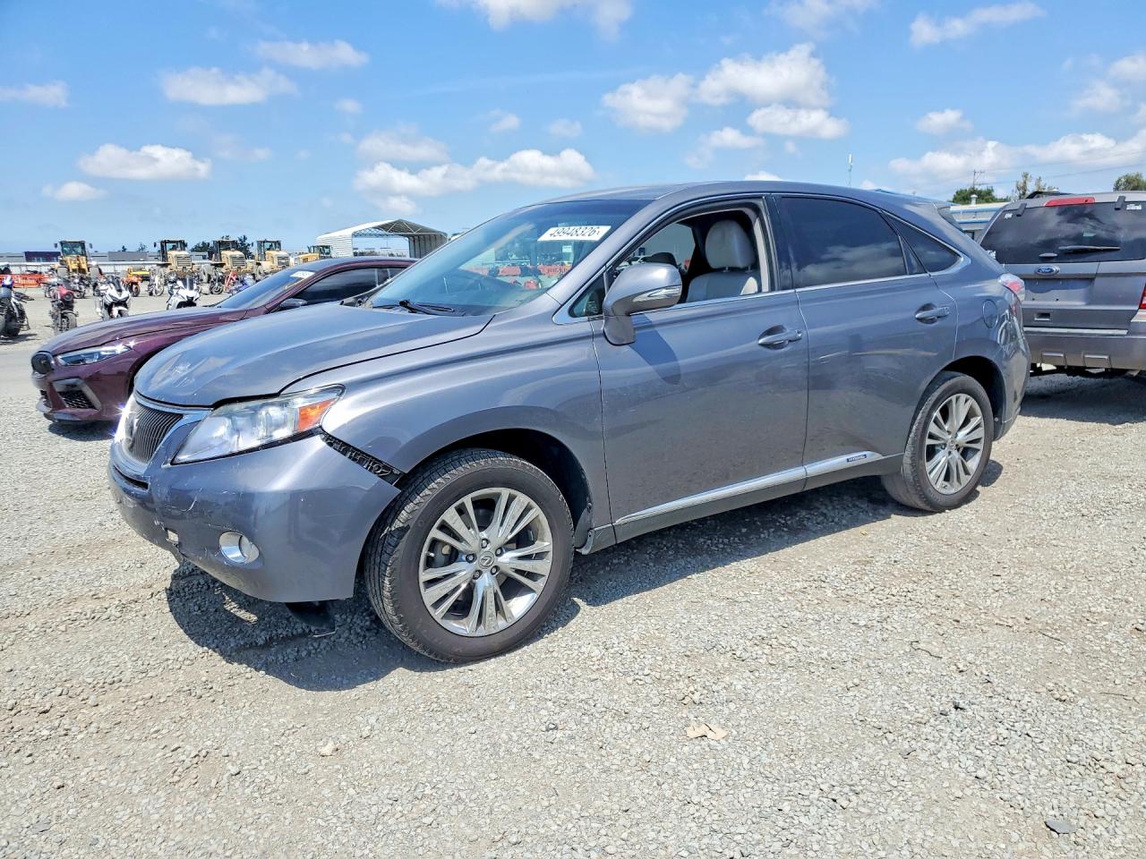 Salvage Lexus RX Image