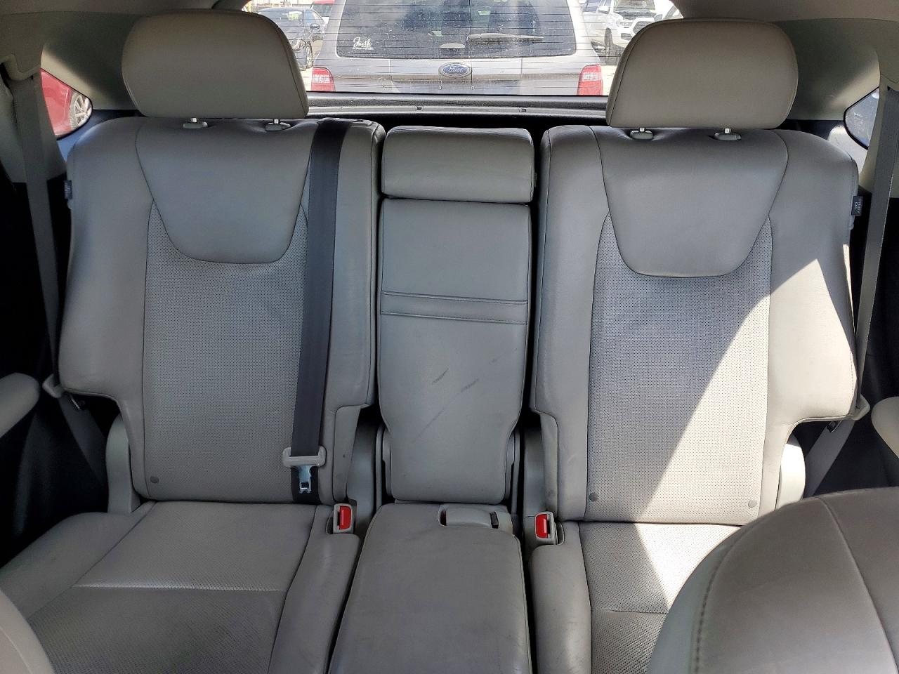 Lexus RX Base