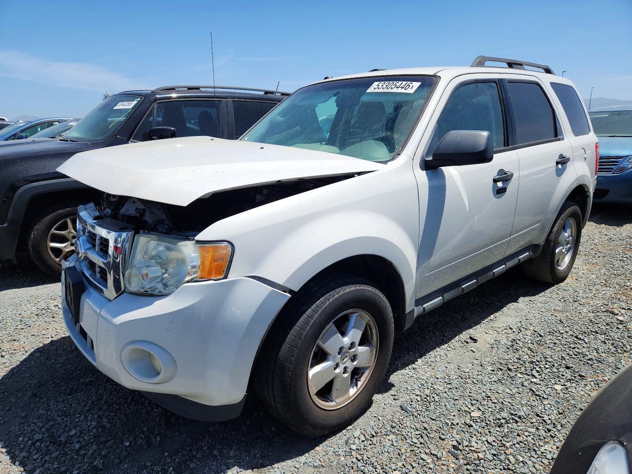 Salvage Ford Escape Image