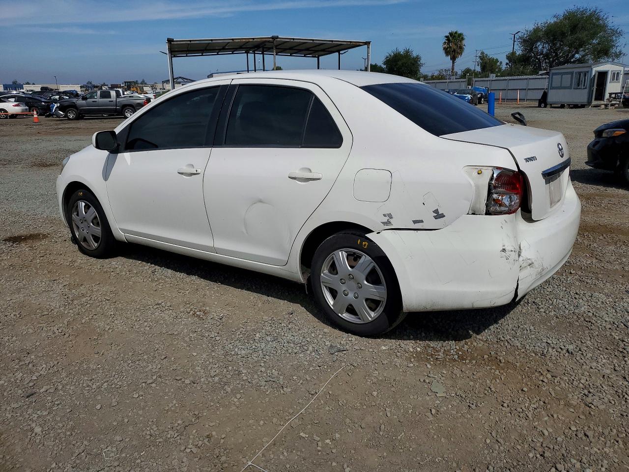 Toyota Yaris Base