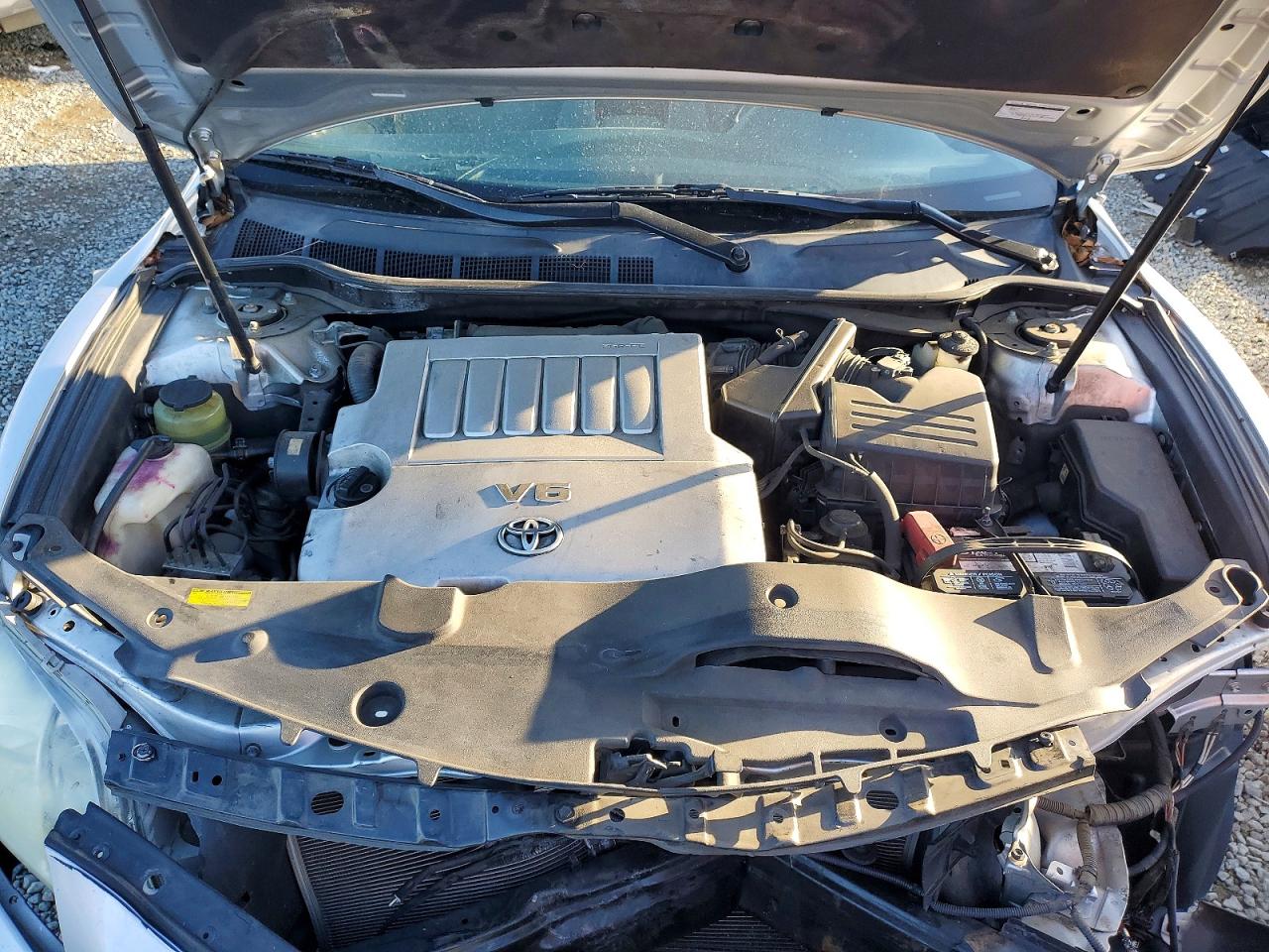 Toyota Camry Le V6
