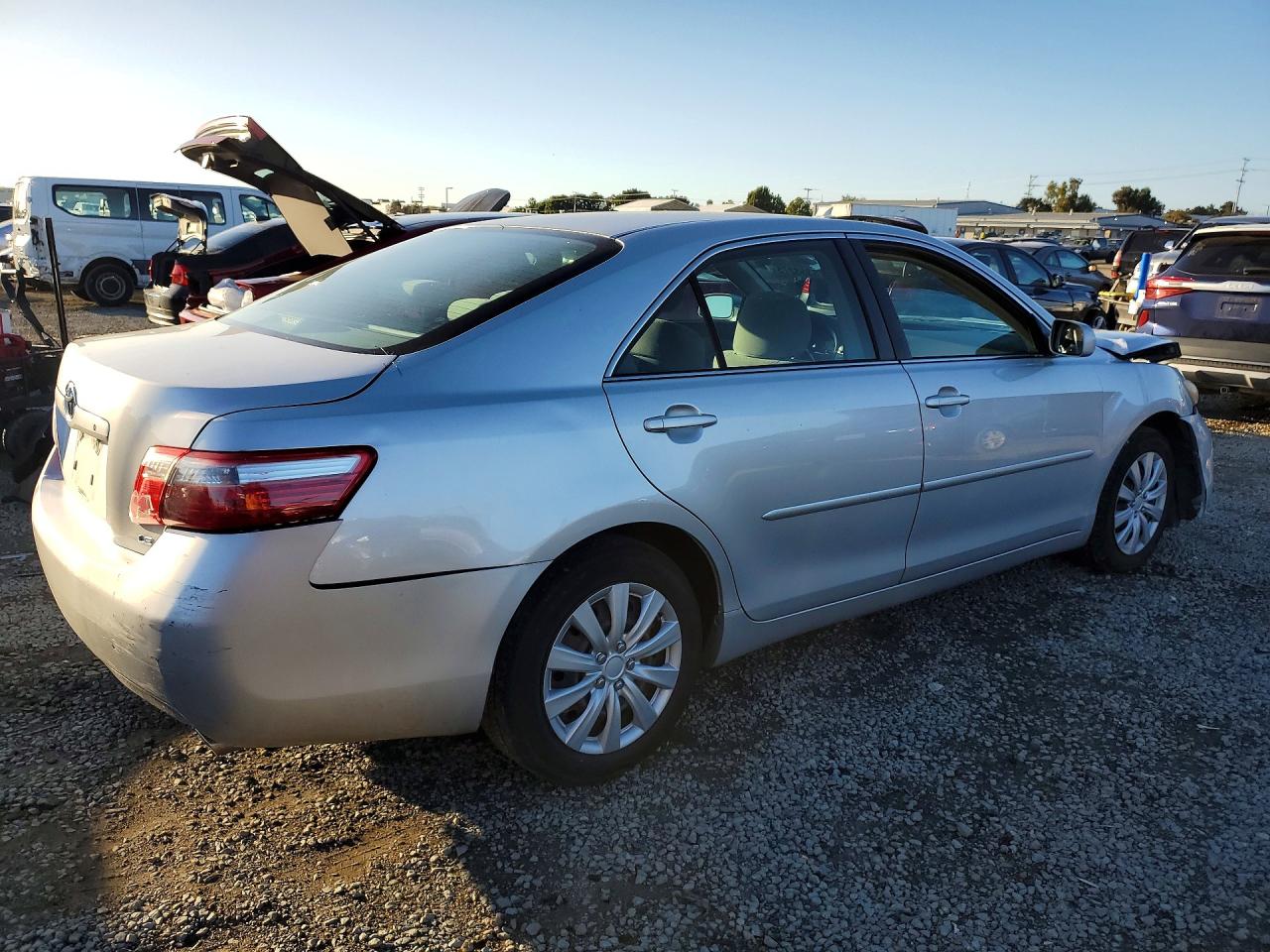 Toyota Camry Le V6
