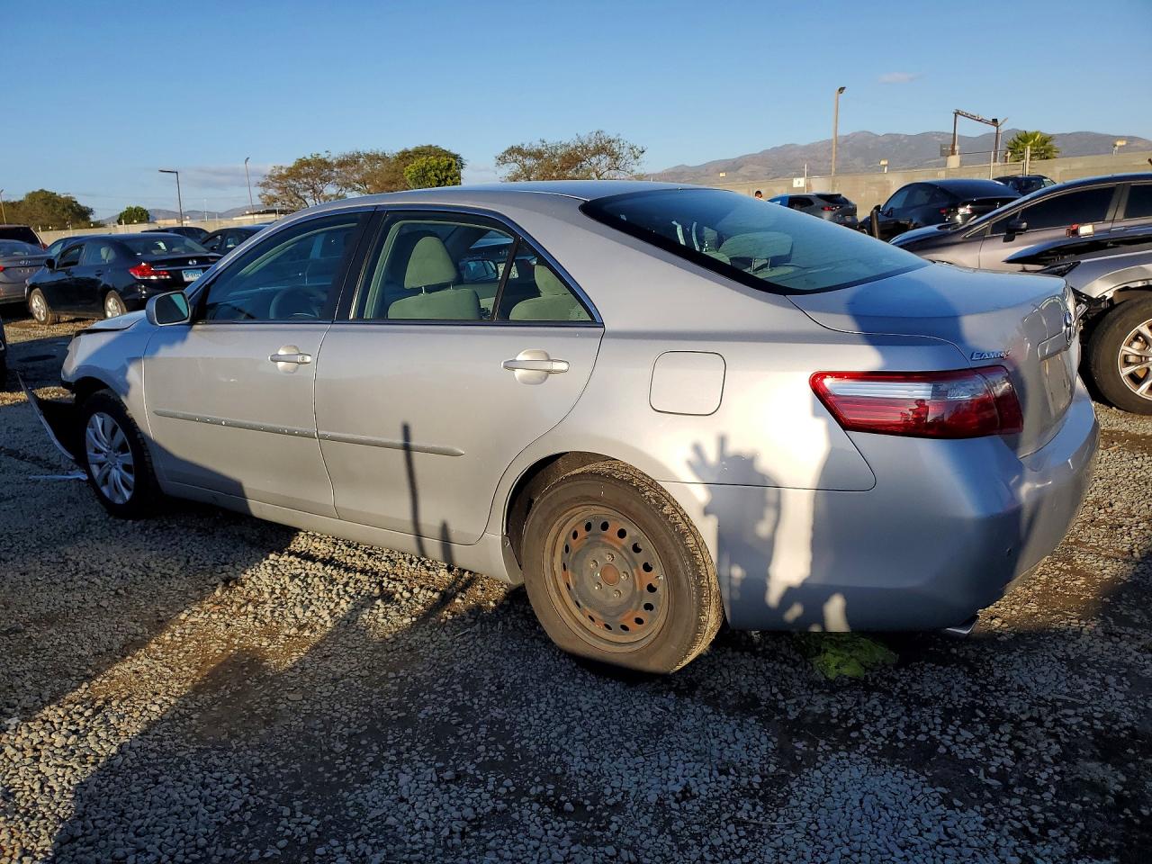 Toyota Camry Le V6