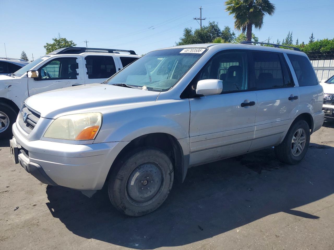 Salvage Honda Pilot Image