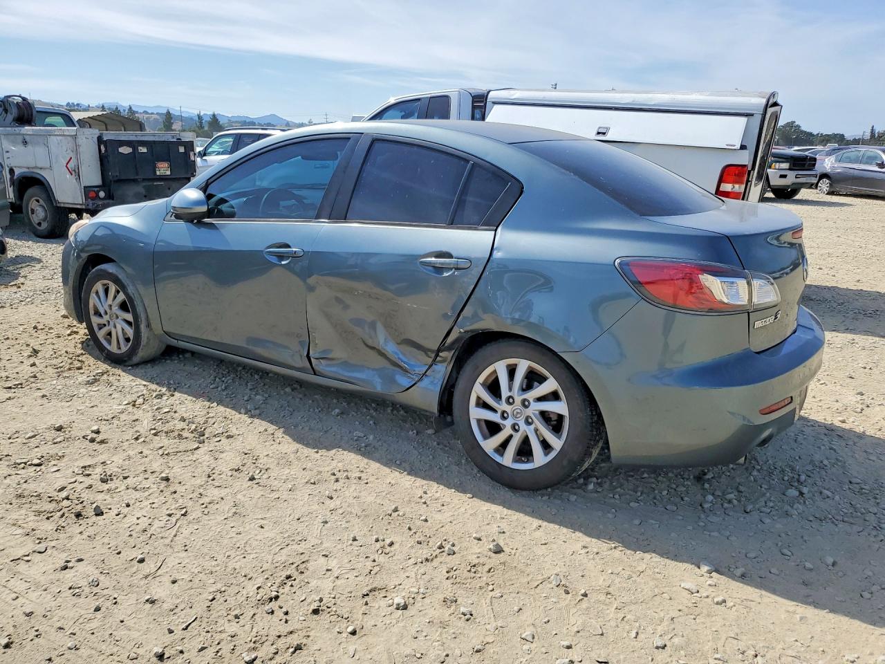 Mazda 3 I