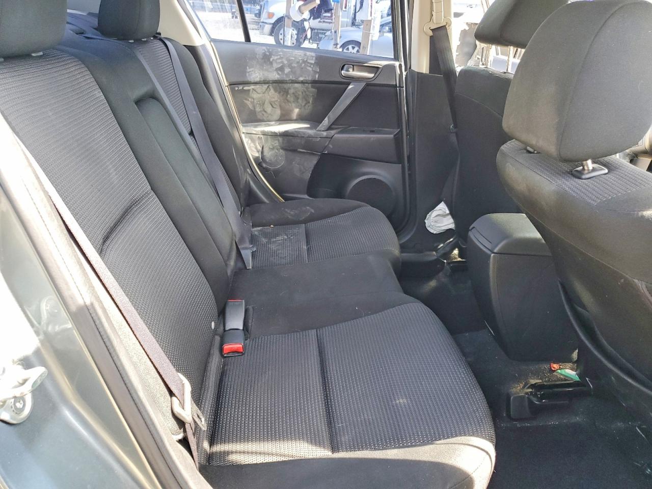 Mazda 3 I