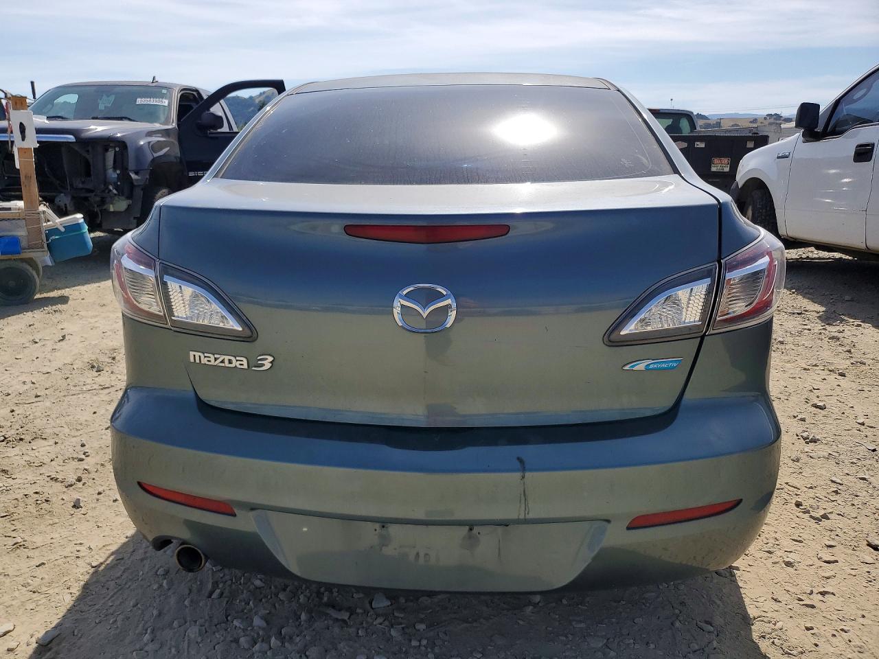 Mazda 3 I