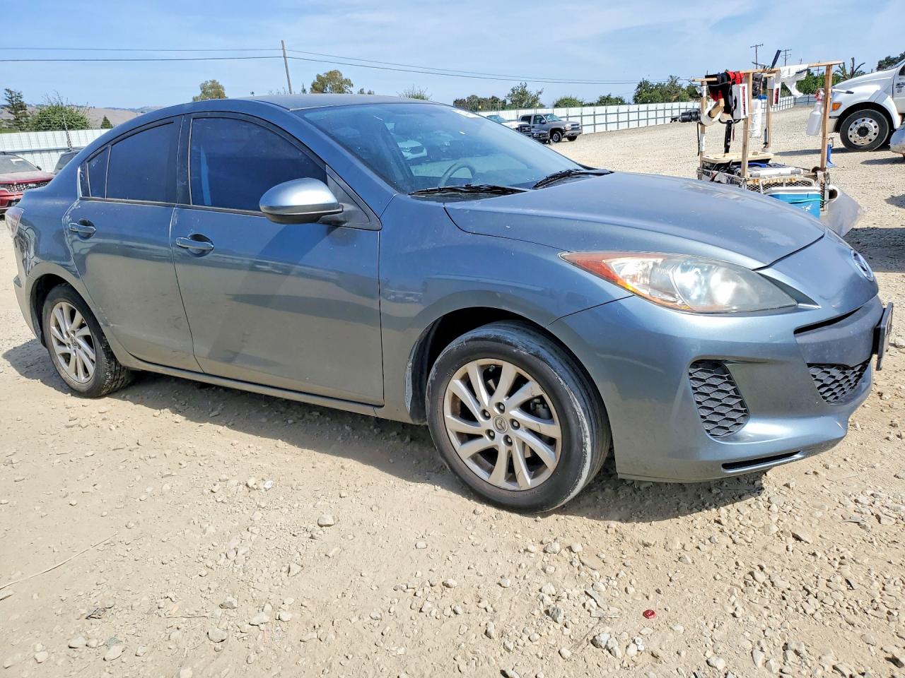Mazda 3 I