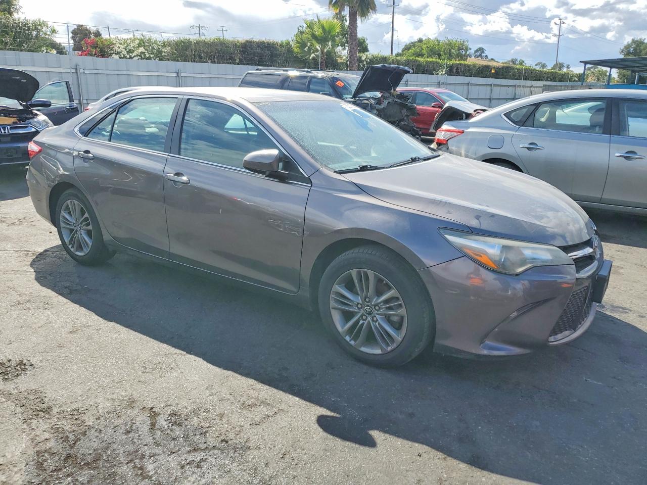 Toyota Camry Se