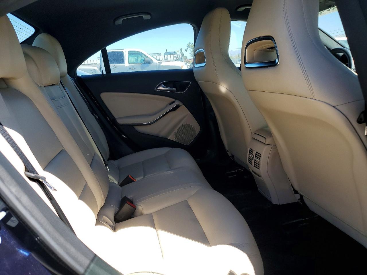 Mercedes-Benz Cla-class 250