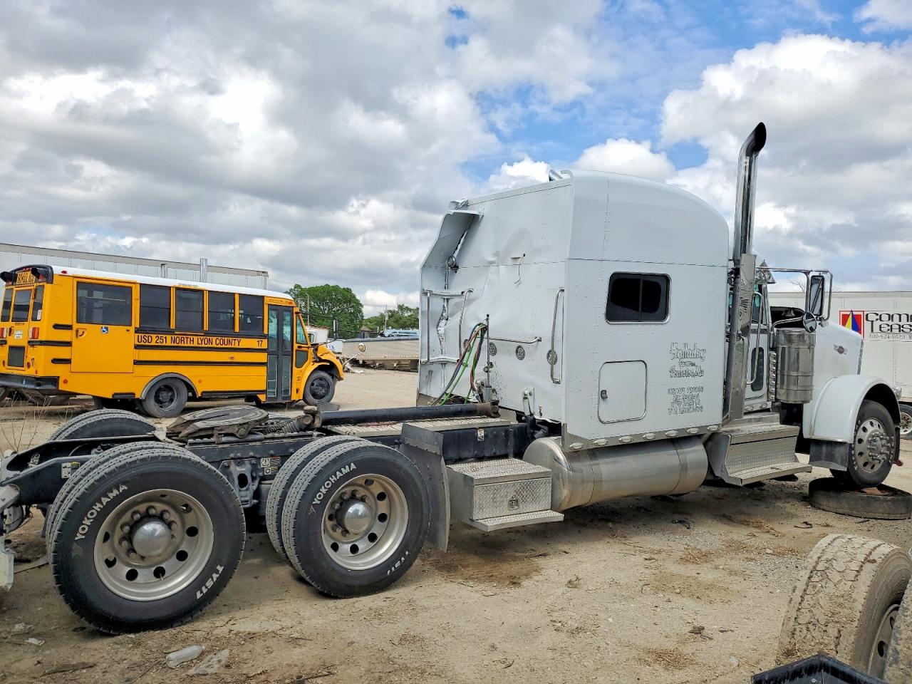 Peterbilt 389