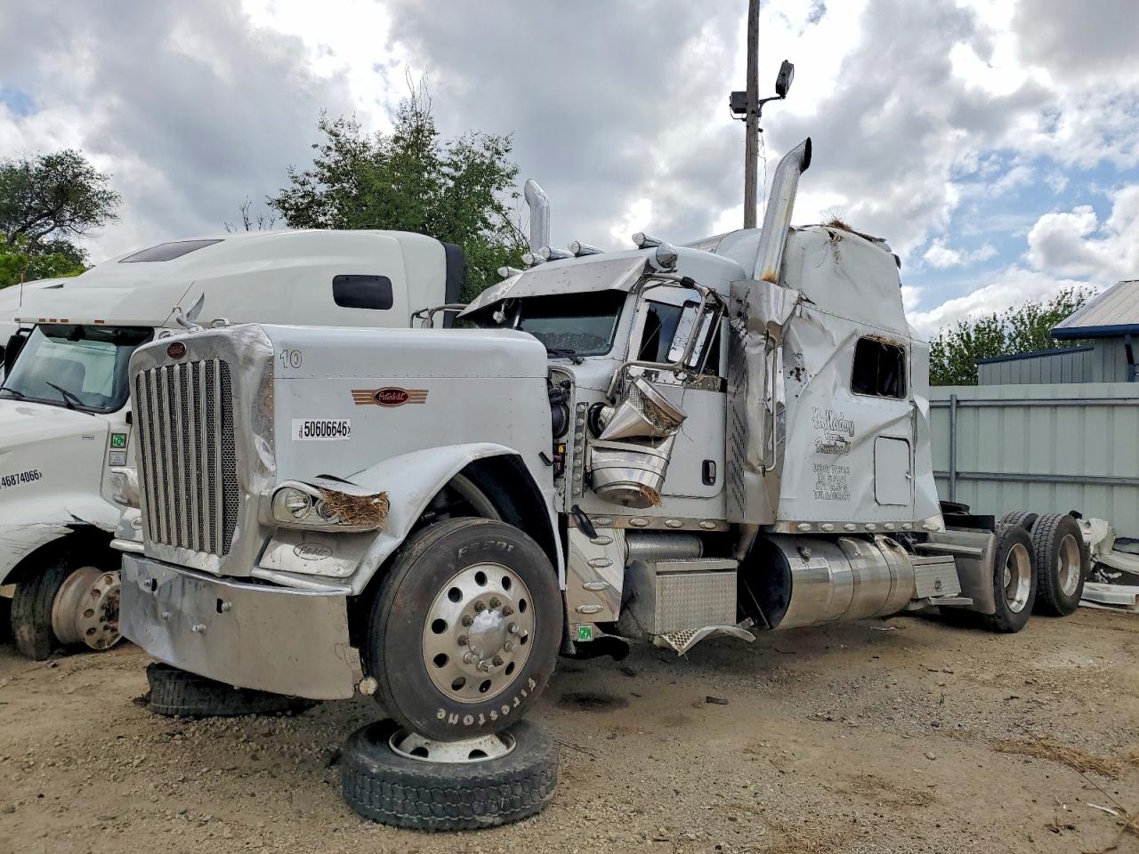 Peterbilt 389