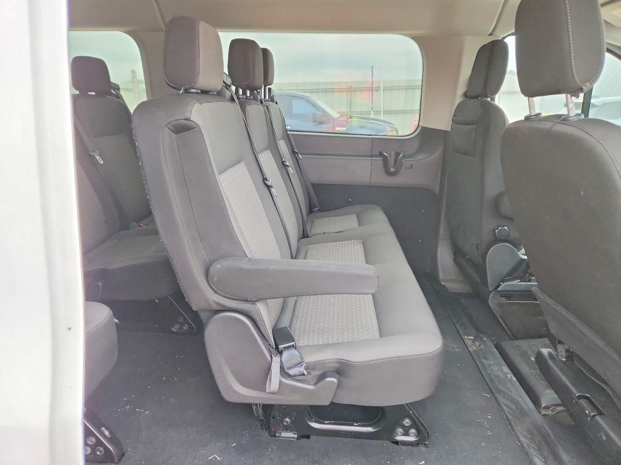 Ford Transit T-350