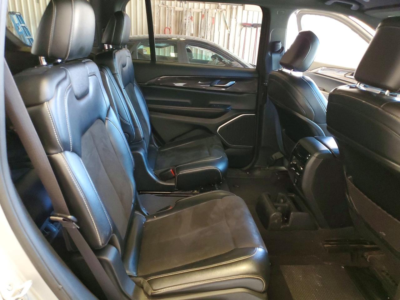 Jeep Grand Cherokee L Laredo