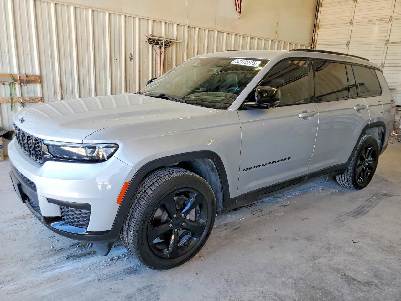 Salvage Jeep Grand Cherokee Image