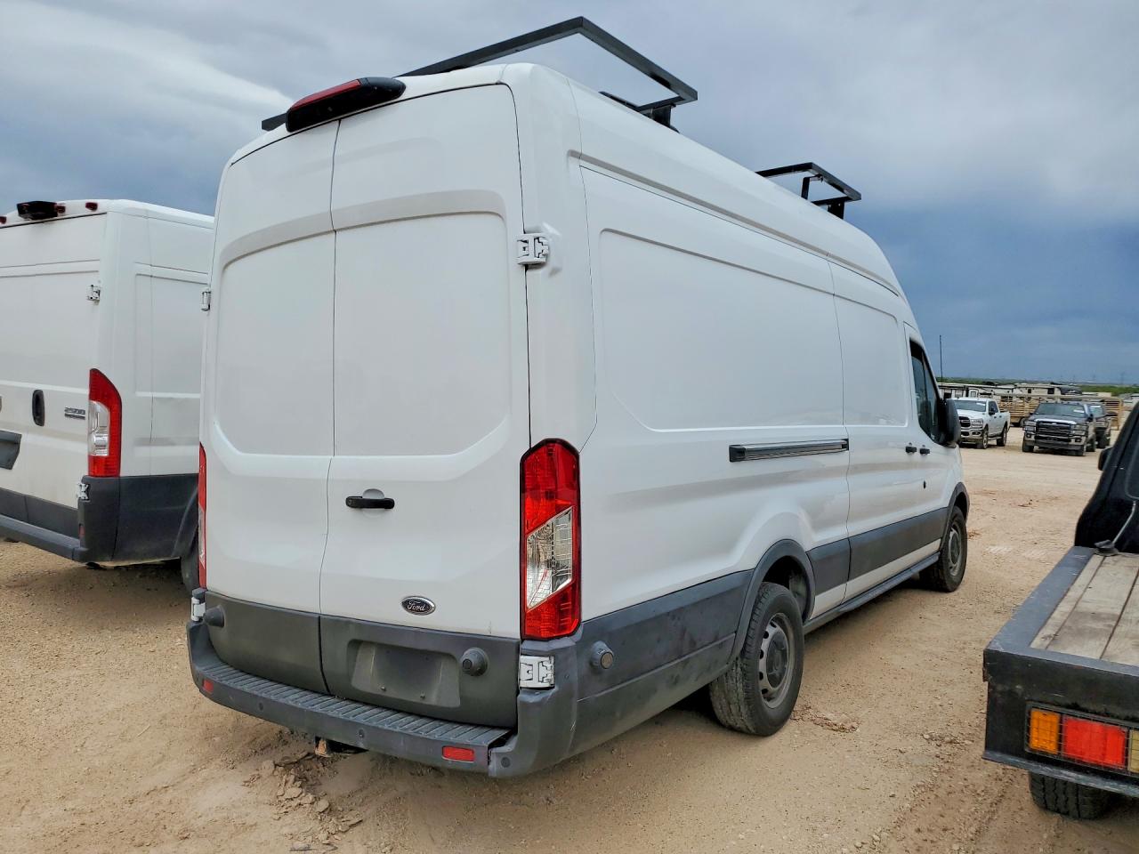 Ford Transit T-250