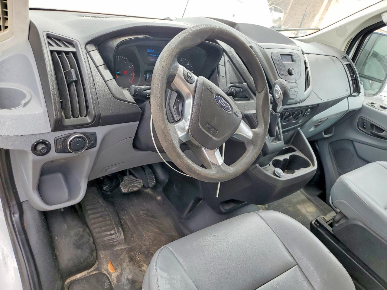 Ford Transit T-250
