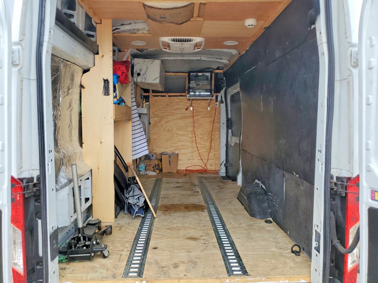 Ford Transit T-250