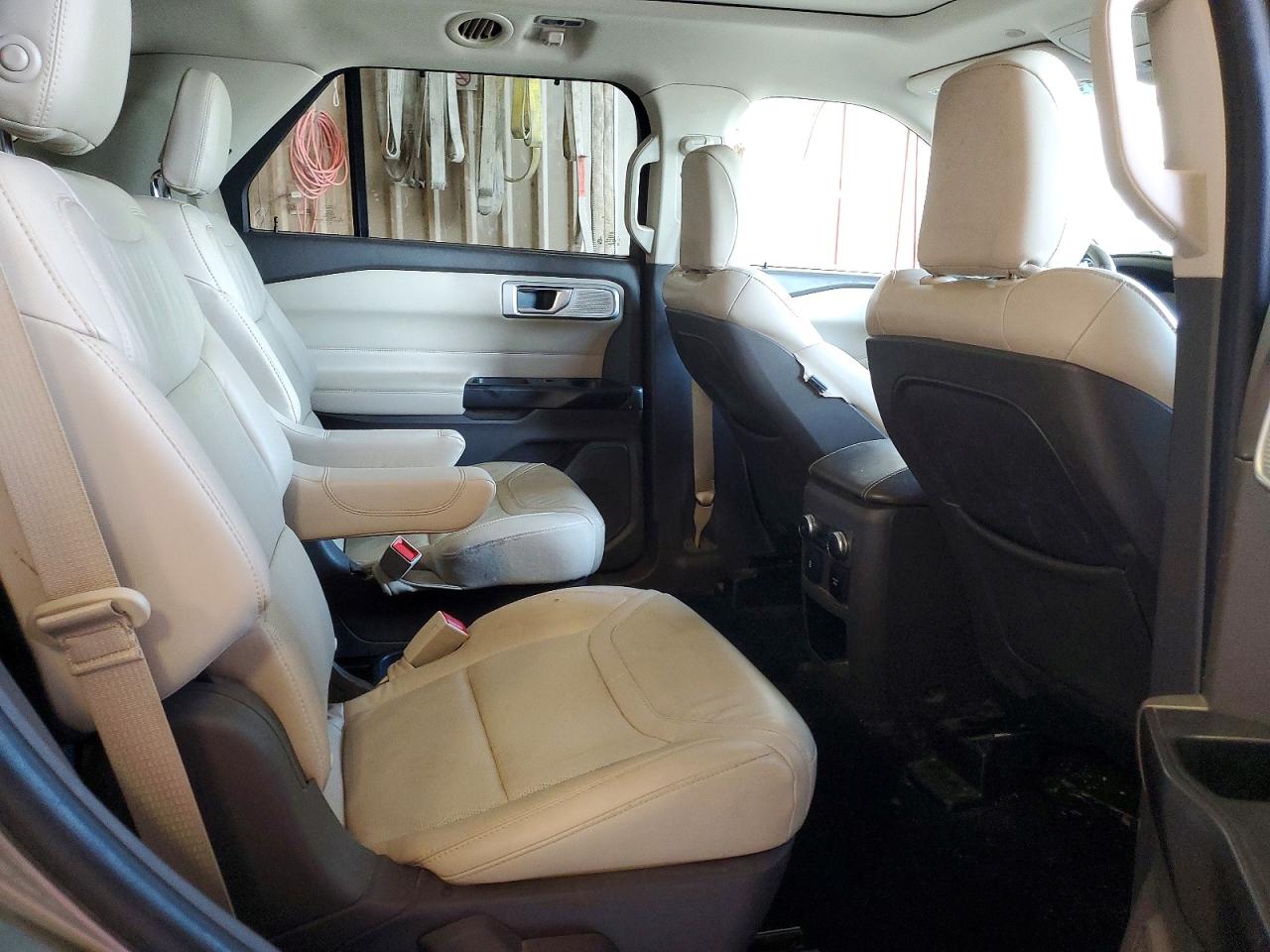 Ford Explorer Platinum