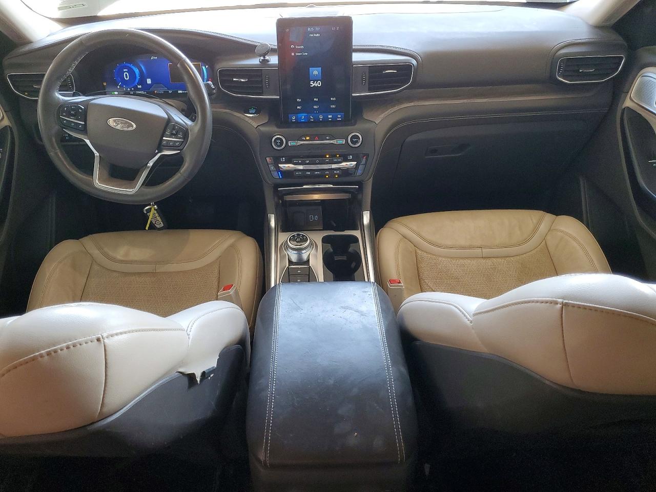 Ford Explorer Platinum