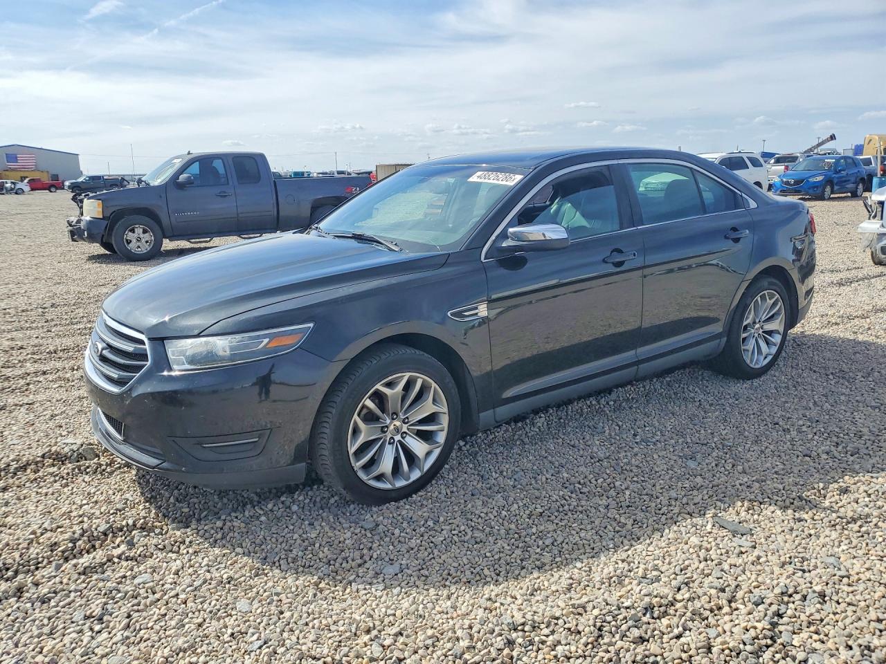 Salvage Ford Taurus Image