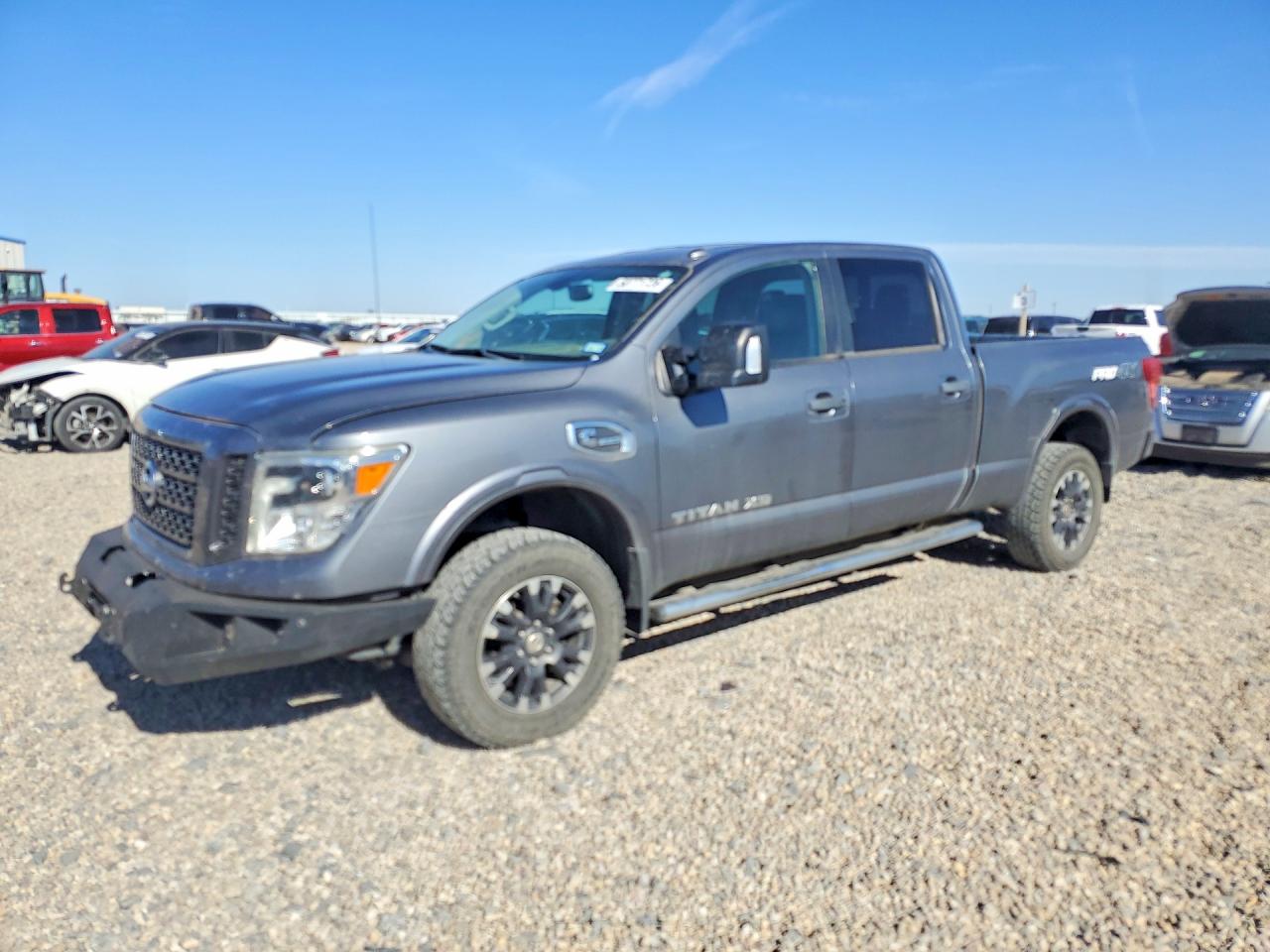 Salvage Nissan Titan Image
