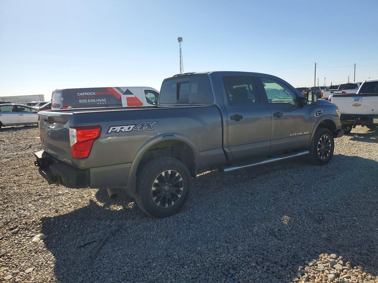 Nissan Titan Pro-4x