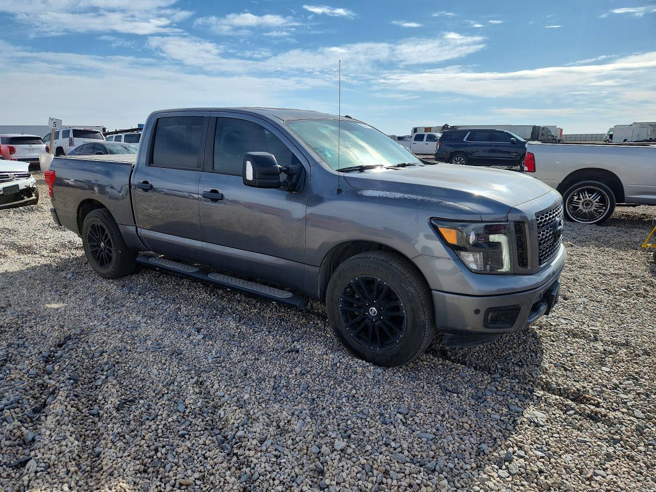 Nissan Titan Sl