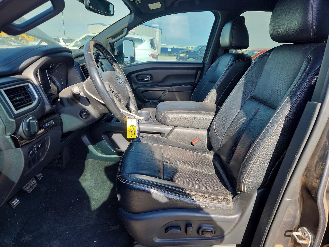 Nissan Titan Sl