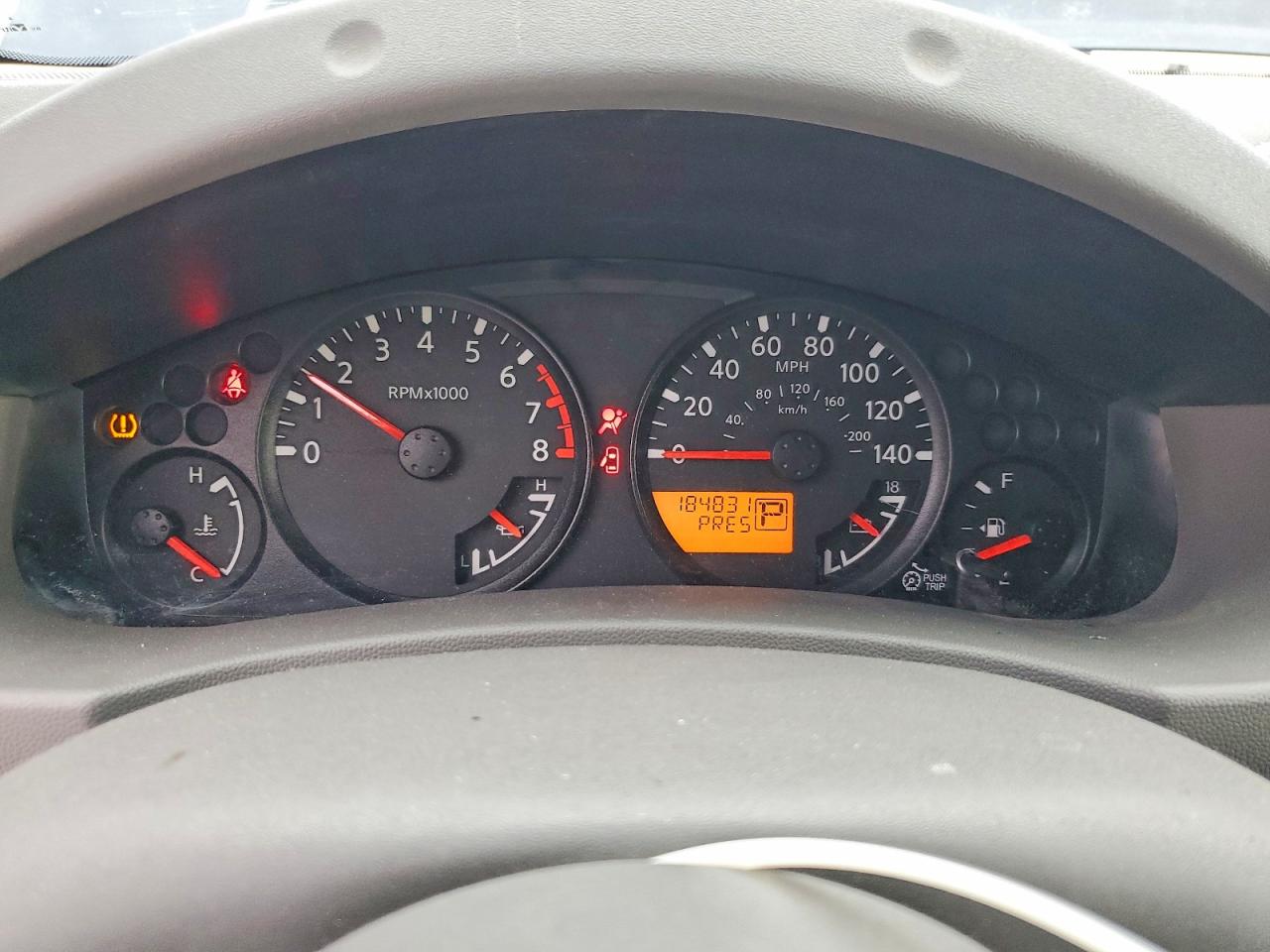 Nissan Frontier Sv