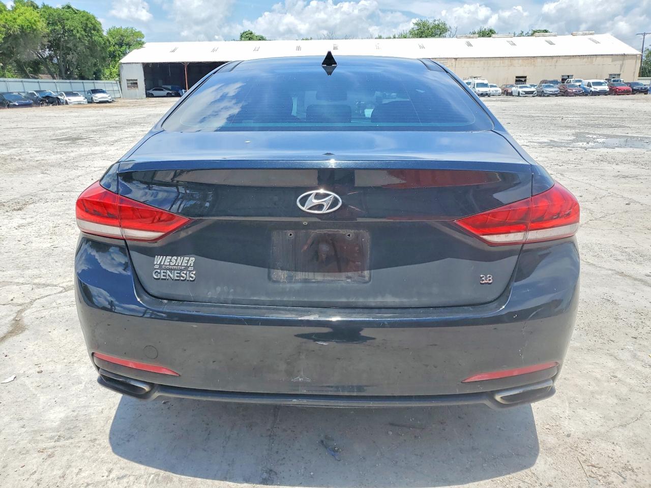 Hyundai Genesis 3.8l