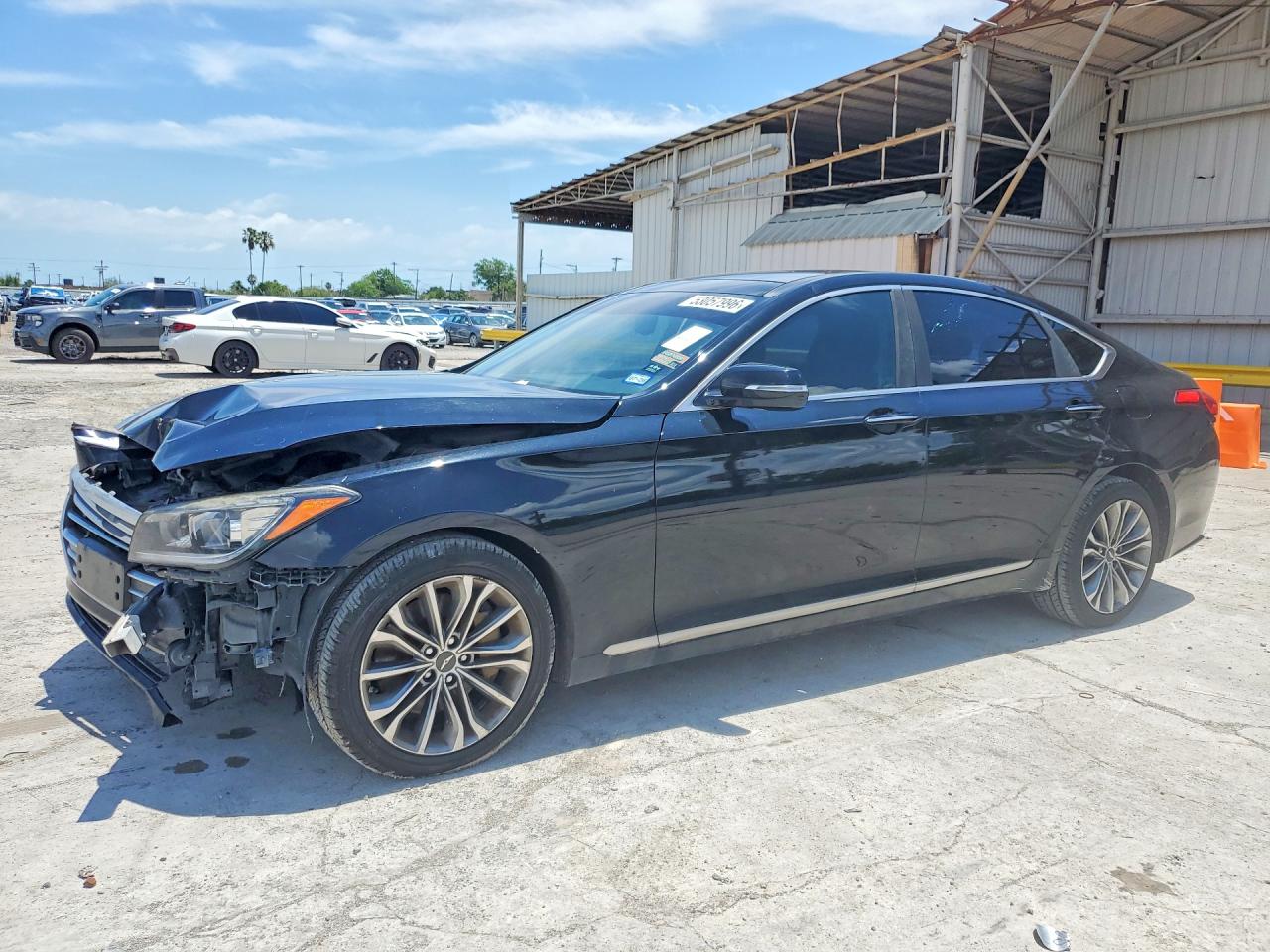 Salvage Hyundai Genesis Image