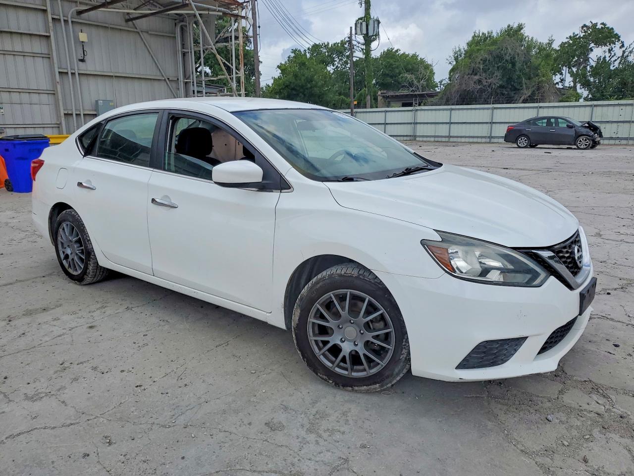 Nissan Sentra S
