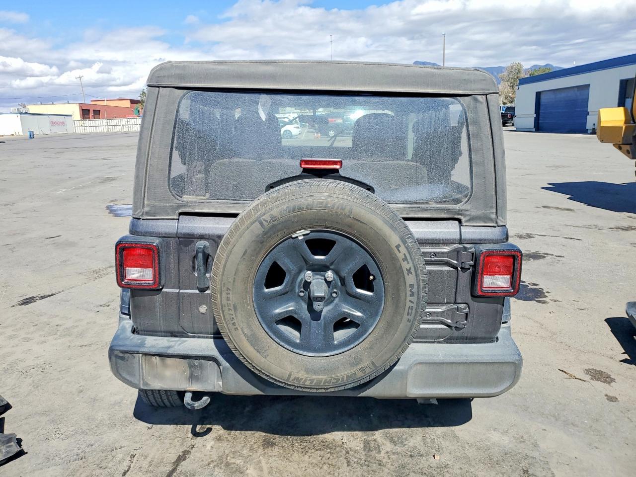 Jeep Wrangler Sport