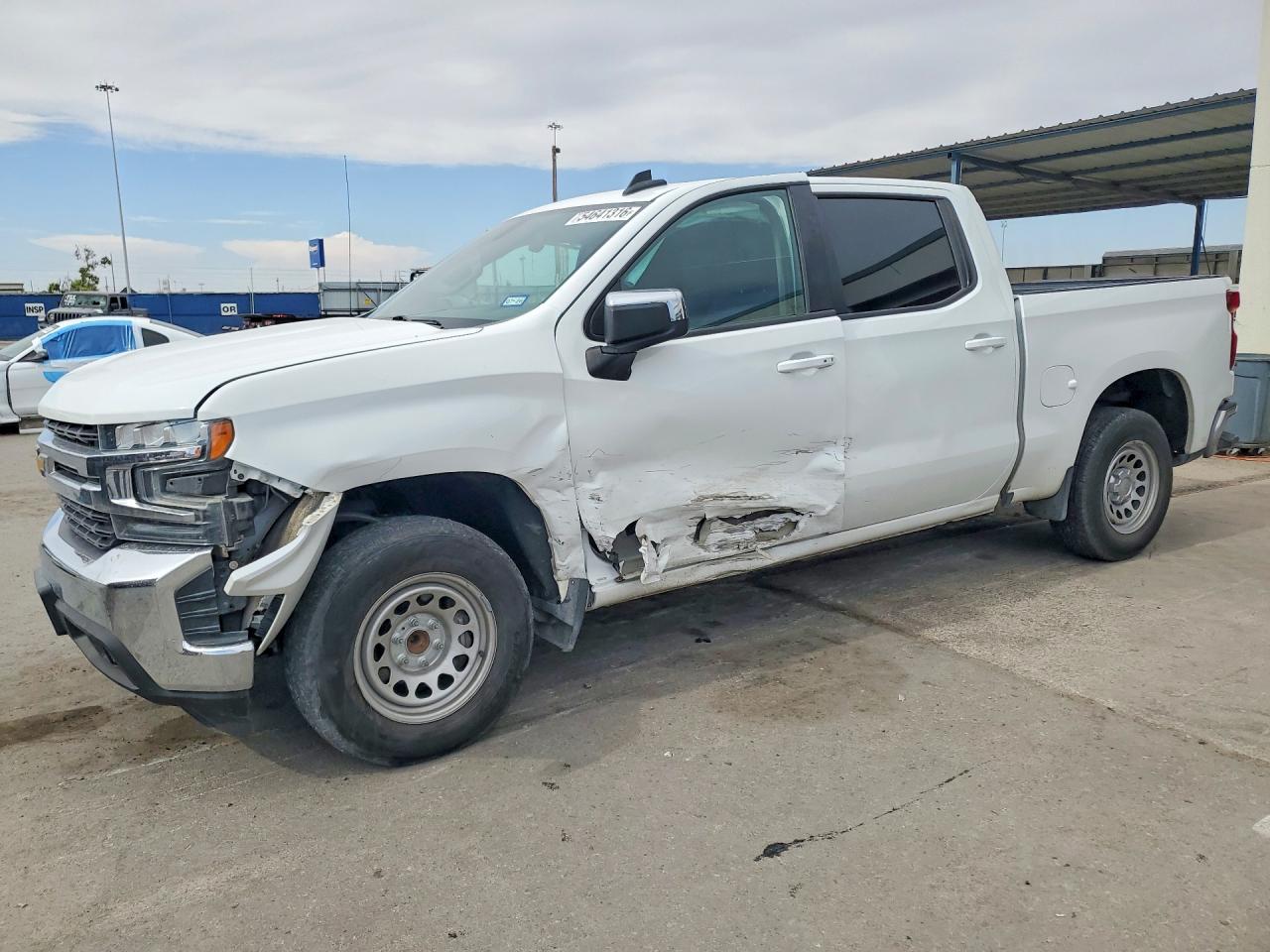 Salvage Chevrolet Silverado Image