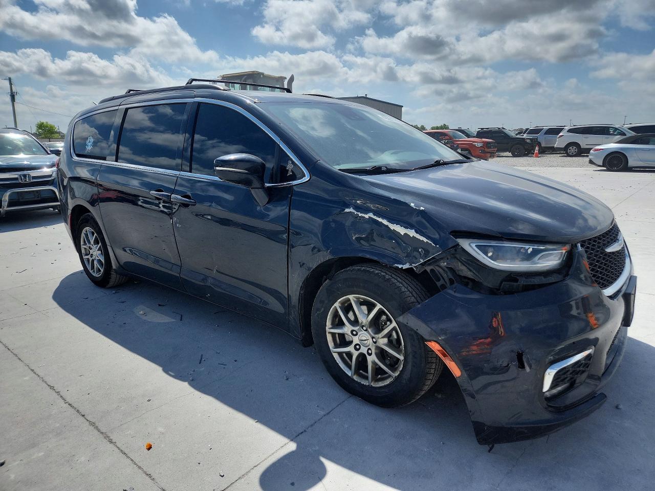 Chrysler Pacifica Touring