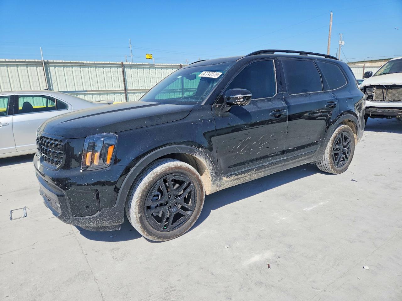 Salvage Kia Telluride Image