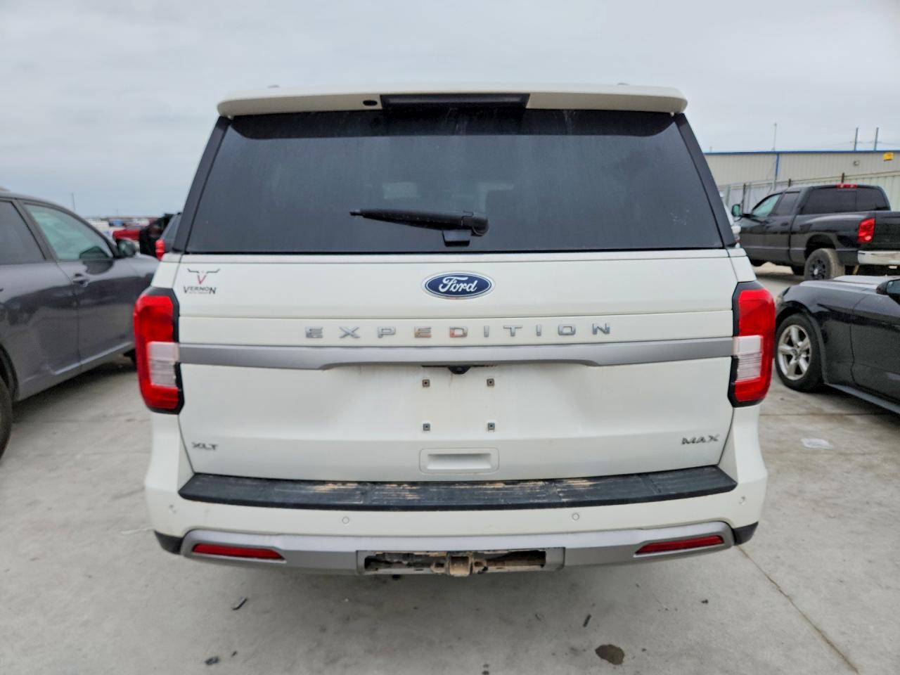 Ford Expedition Max Xlt
