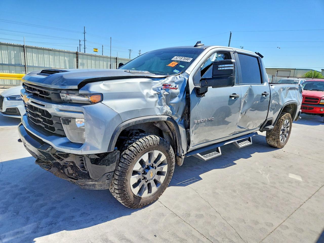 Salvage Chevrolet Silverado Image