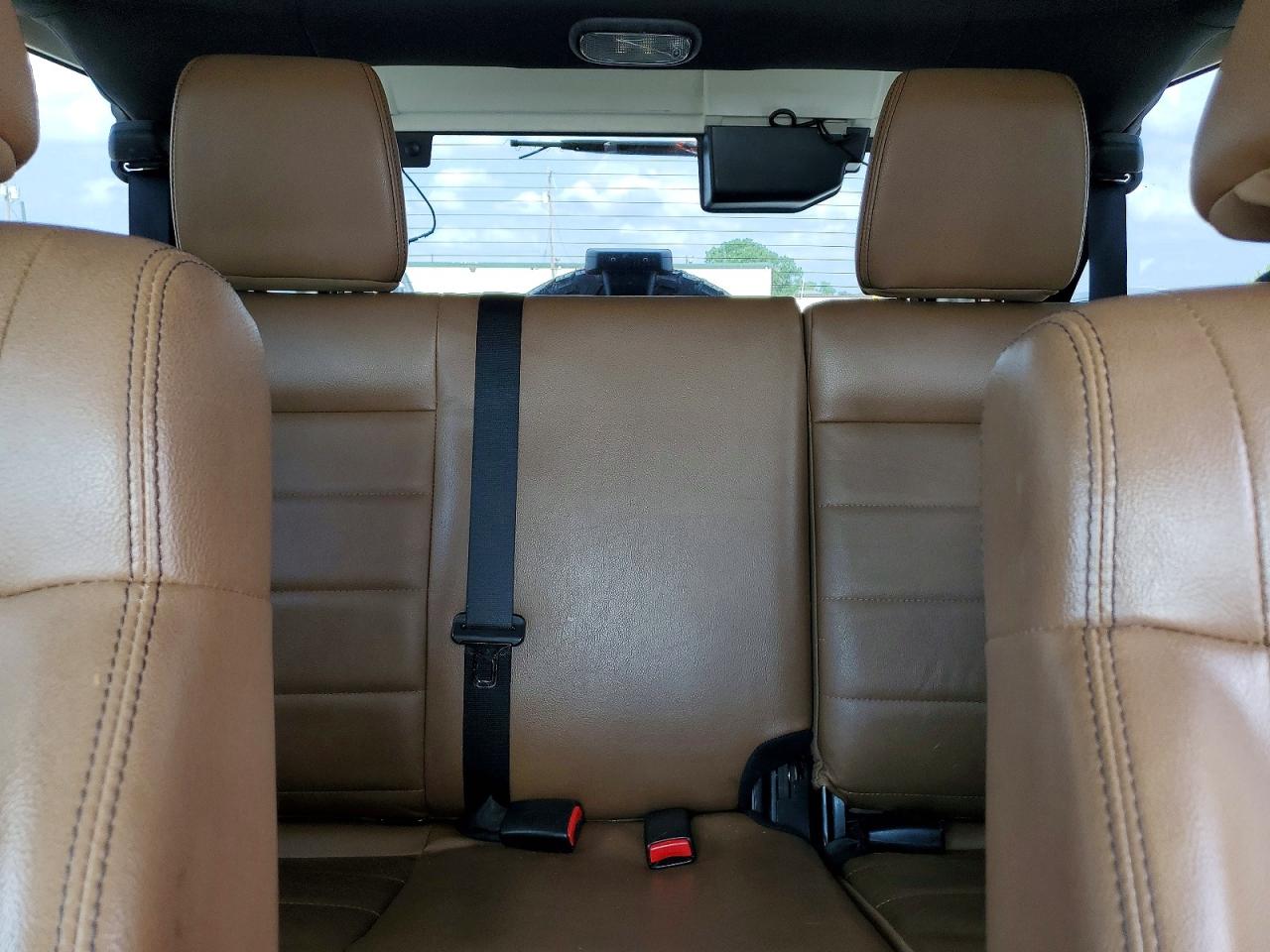 Jeep Wrangler Sahara