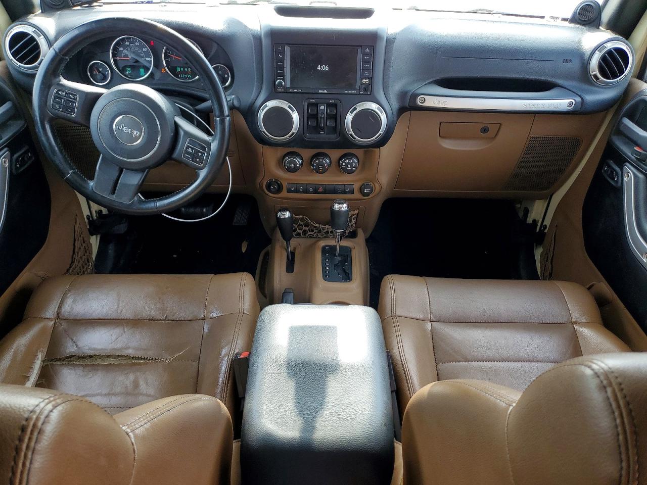 Jeep Wrangler Sahara
